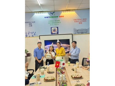 CHÚC MỪNG SINH NHẬT CÁC THÀNH VIÊN VIETGROUP EDU – QUÝ III/2026 CHÚC MỪNG SINH NHẬT CÁC THÀNH VIÊN VIETGROUP EDU – QUÝ III/2026