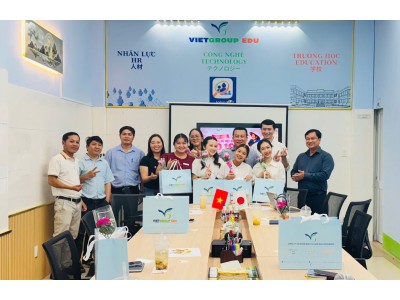 VietGroup Edu chúc mừng Ngày Phụ nữ Việt Nam 20/10 VietGroup Edu chúc mừng Ngày Phụ nữ Việt Nam 20/10